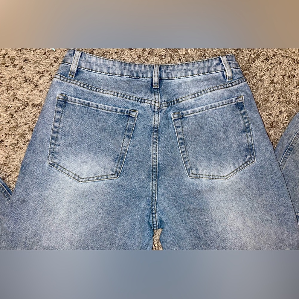 Women’s Cali1850 Light Blue Floral Embroidered Women's Jeans Size 11 - Picture 10 of 10